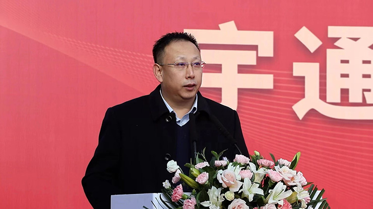 強者共鳴，同頻共贏 | 宇通純電無人駕駛礦卡批量交付