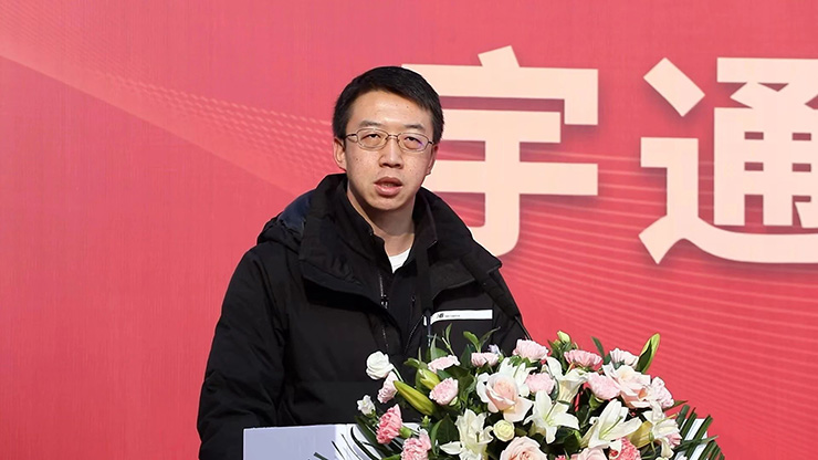 強者共鳴，同頻共贏 | 宇通純電無人駕駛礦卡批量交付